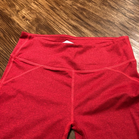 Fabletics Salar Capri - Picture 3 of 4